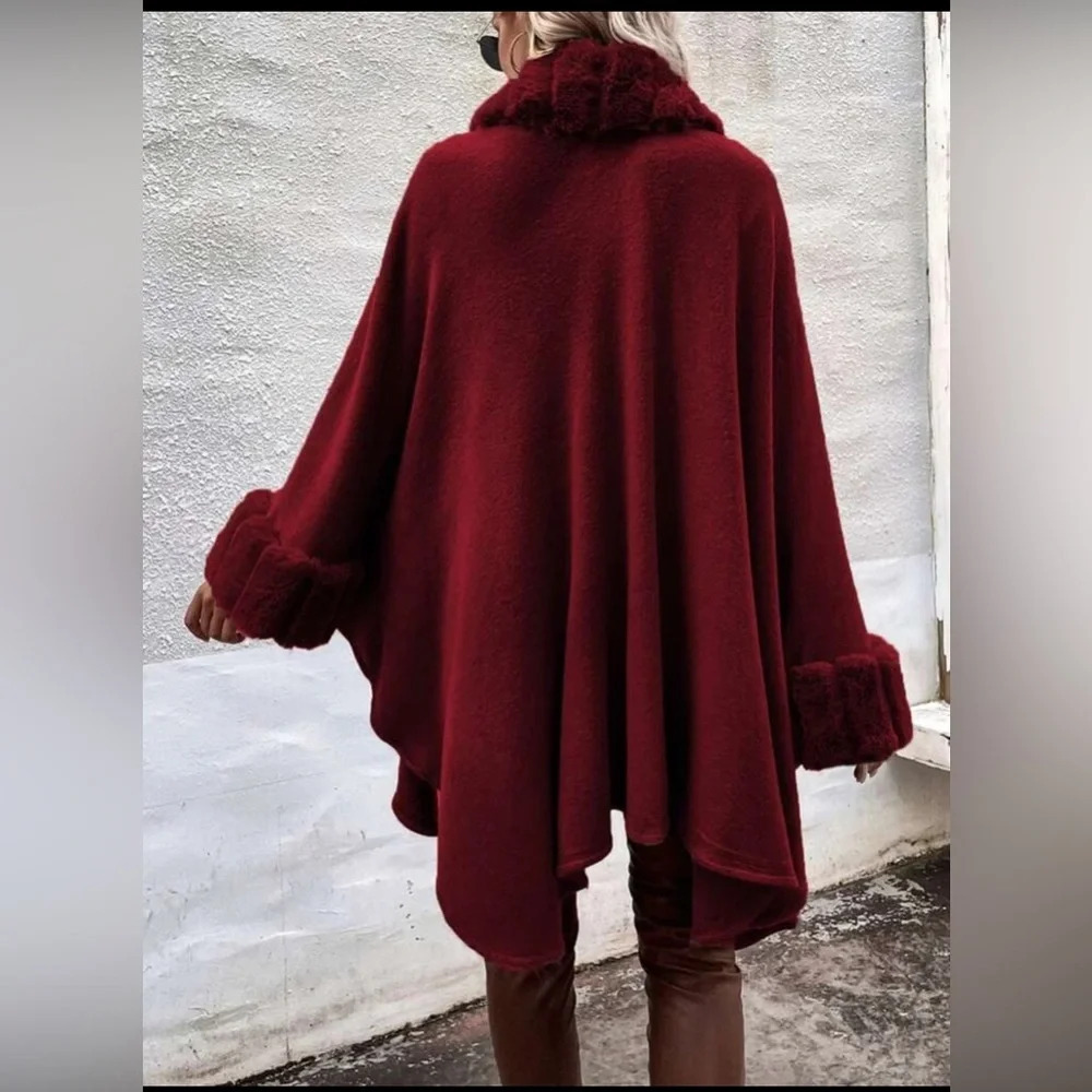 Brand New SHEIN Essnce Fuzzy Trim Batwing Sleeve Duster
Cardigan - Picture 2 of 3